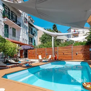 4* Frühstückspension Evala Luxury With Pool And Garden