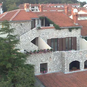 collins-apartments.in-istria.net/