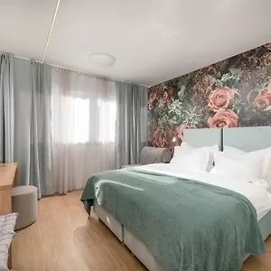 4* Couette-café Skaline Luxury