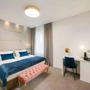 4* Affittacamere Flos Luxury